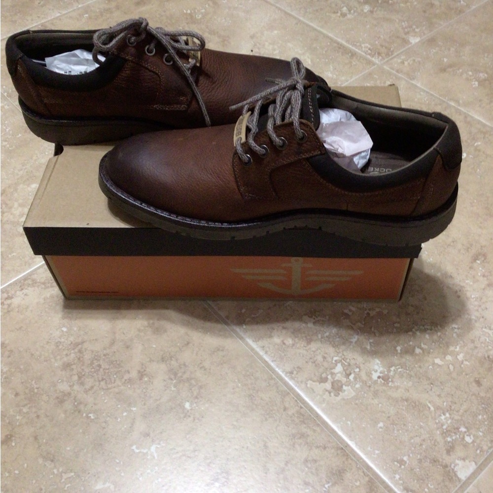 New Men's Shoes by Dockers